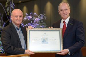 Weizmann Award given to Merck CEO